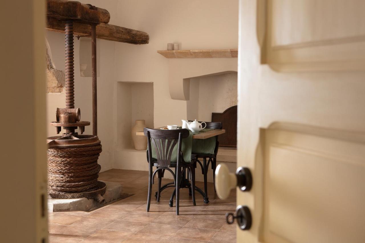 Don Alfonso Dimora D'Epoca Bed & Breakfast Racale Exterior photo