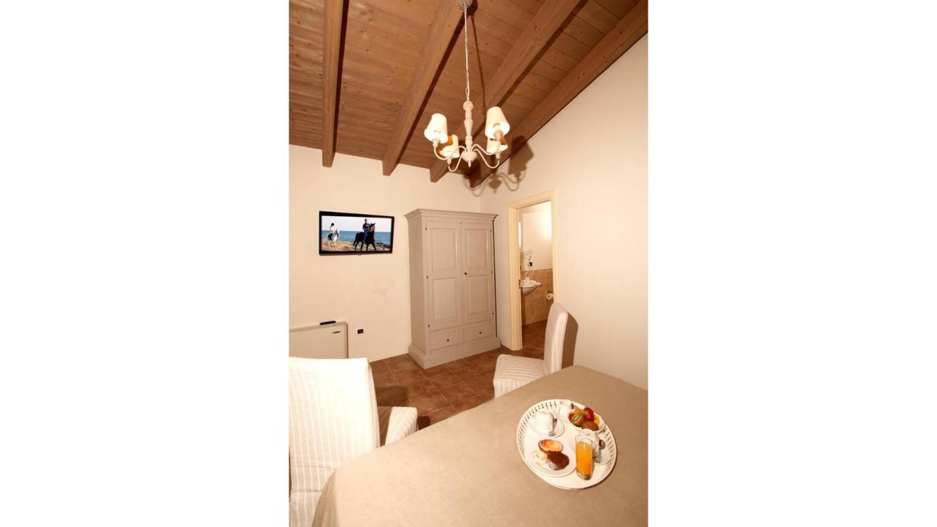 Don Alfonso Dimora D'Epoca Bed & Breakfast Racale Exterior photo